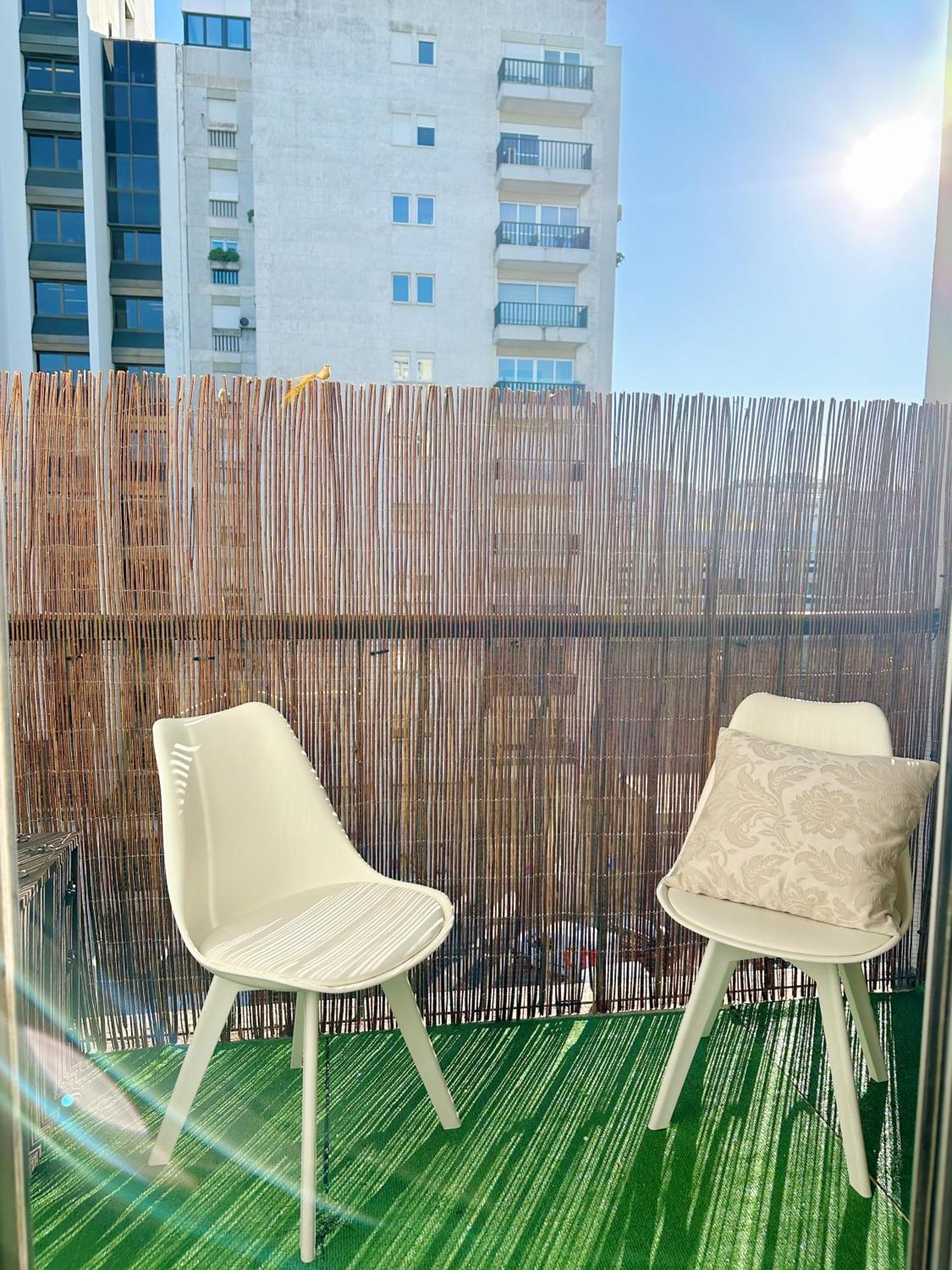 Soar Home I Urban Nest - Near Airport & Green Park ลิสบอน ภายนอก รูปภาพ