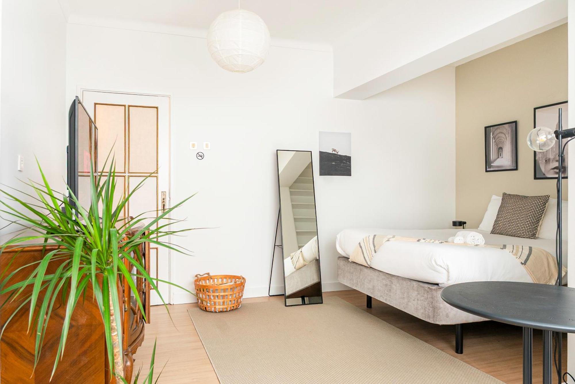 Soar Home I Urban Nest - Near Airport & Green Park ลิสบอน ภายนอก รูปภาพ